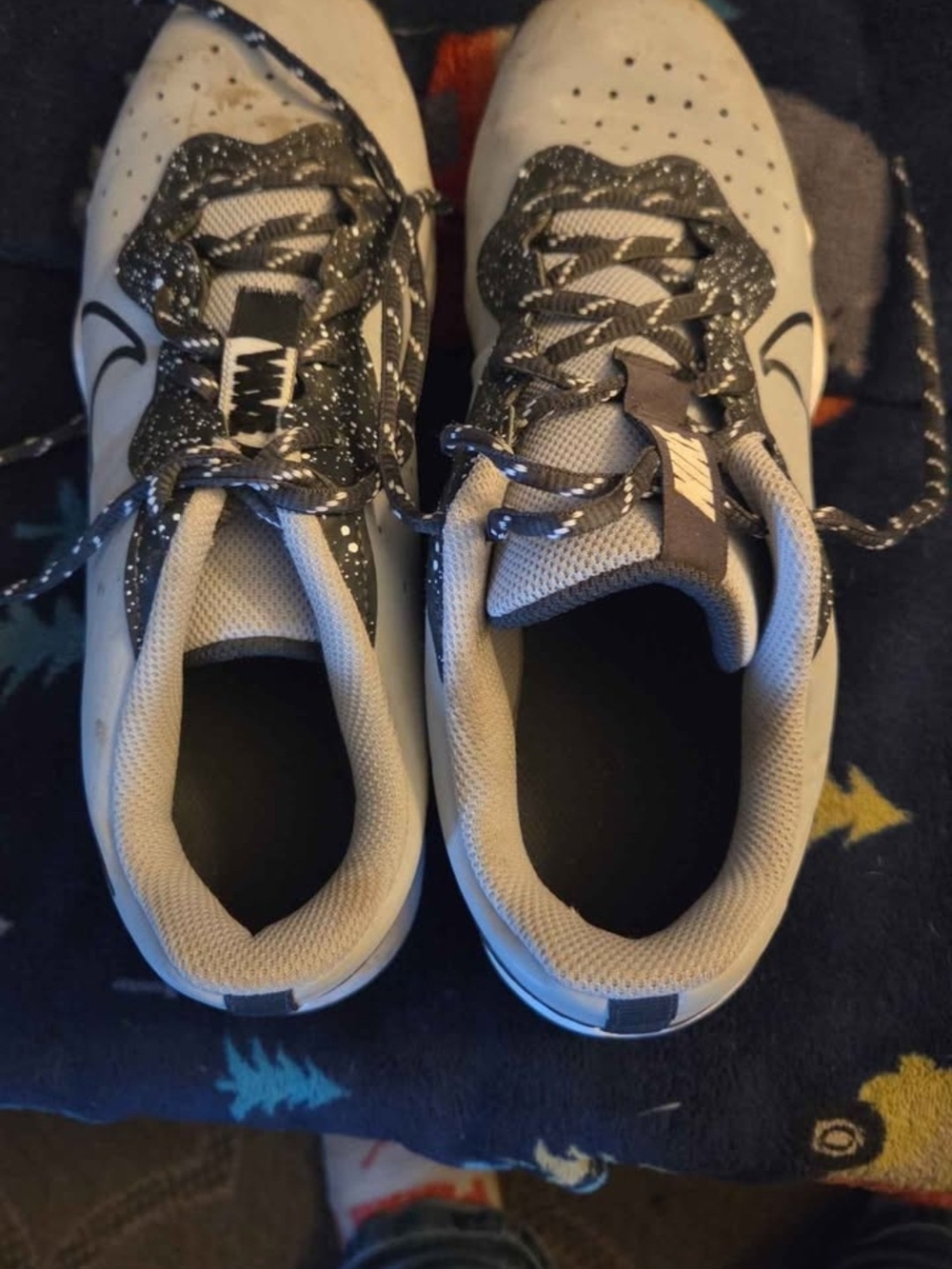 Nike Kids Gray and Black Lace-Up Baseball Cleats